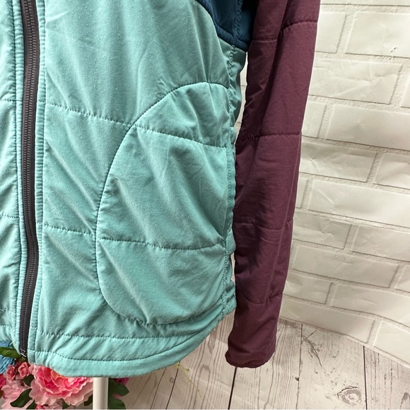 The North Face ColorBlock Jacket - Picture 10 of 12